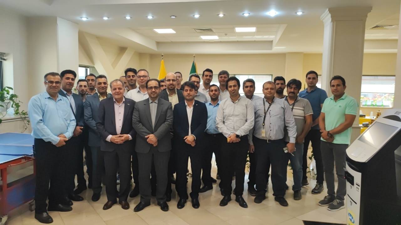 تقدیر از پرسنل ایرانسل 3