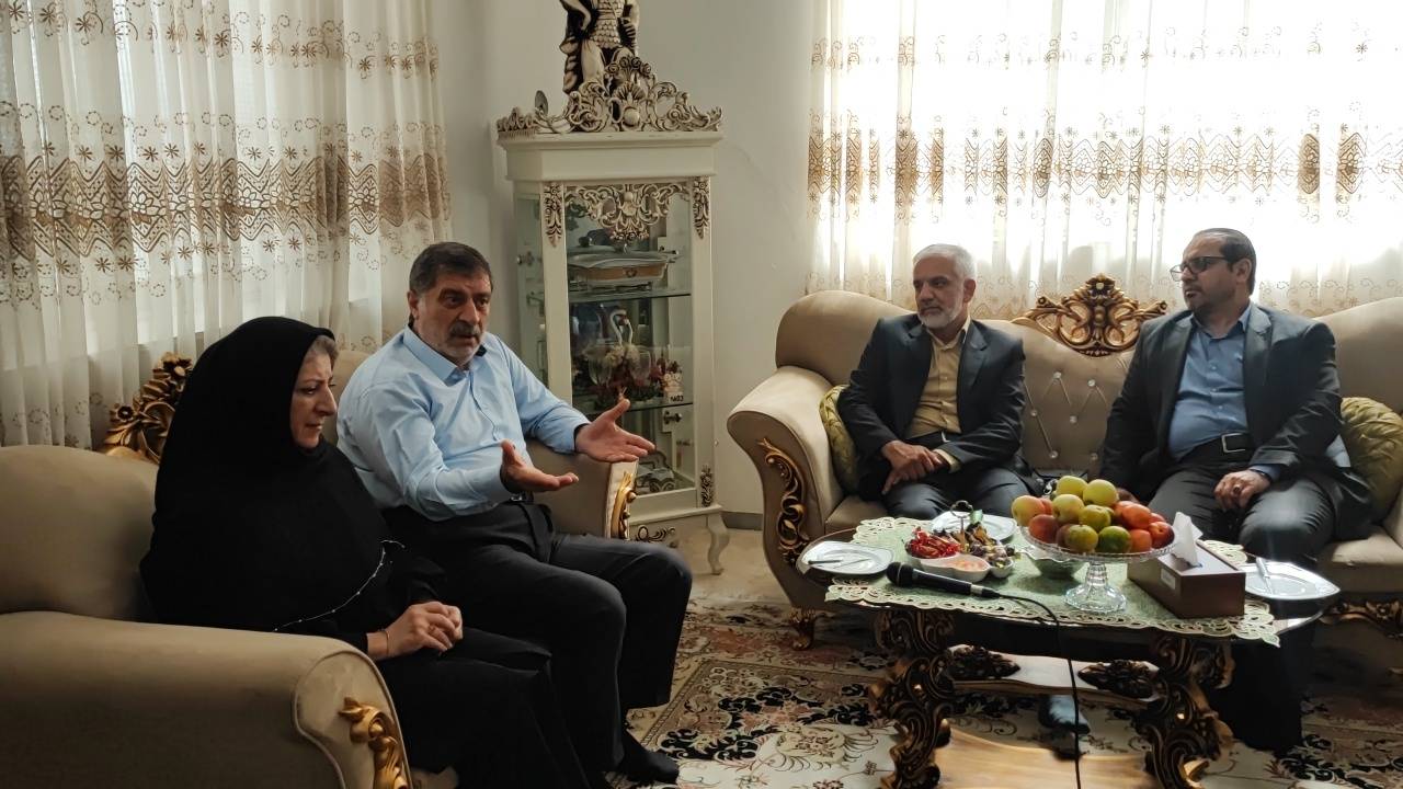 دیدار با خانواده شهدا