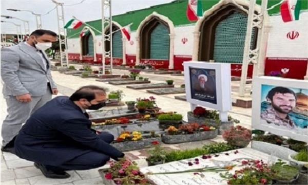 حضور سرپرست اداره کل ارتباطات و فناوری اطلاعات مازندران در  گلزار شهدا شهرستان ساری