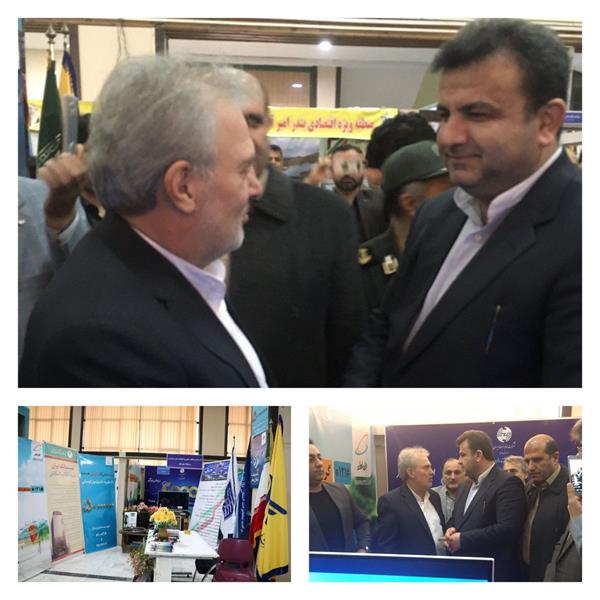 بازدید حسین زادگان استاندار مازندران از غرفه ارتباطات و فناوری اطلاعات استان
