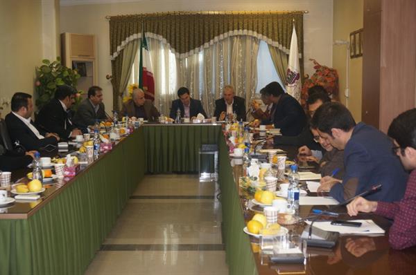 برگزاری جلسه با محوریت رفع مشکلات ارتباطی شهرک های صنعتی استان