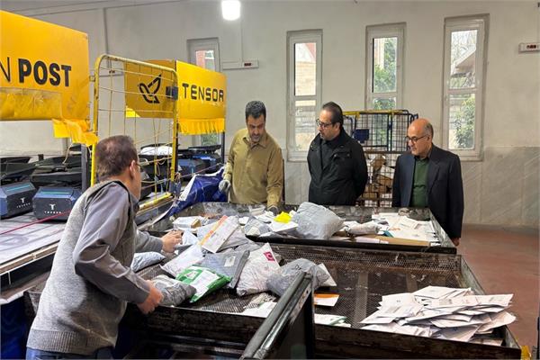 استمرار خدمات‌رسانی پست و پست‌بانک مازندران در شرایط بحران/ بازدید میدانی مدیرکل از مراکز خدمات‌رسان