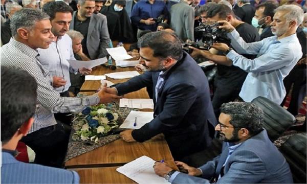 پاسخگویی به حدود ۶۵ شکایت مردمی در سفر وزیر ارتباطات به مازندران