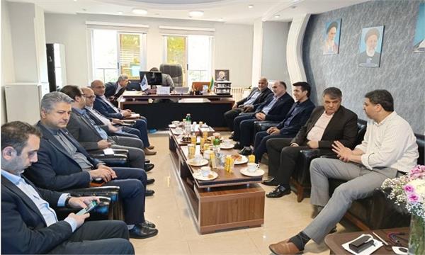 دو وظیفه مهم مدیران دولت مردمی در کشور تلاش برای خدمت به مردم و امید افزایی در جامعه است