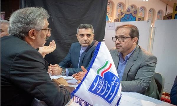 میز خدمت حوزه ارتباطات و فناوری اطلاعات همزمان با نماز جمعه در مرکز استان مازندران برگزار شد
