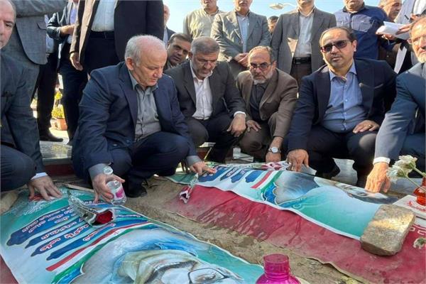 آیین غبارروبی و عطرافشانی در گلزار شهدای شهرستان ساری برگزار شد