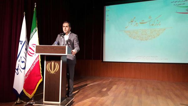دکتر براری معاون وزیر ارتباطات و فناوری اطلاعات در همایش بزرگداشت روز مجلس در محمودآباد: بیش از ۹۰ درصد اقتصاد جهان تا سال ۲۰۴۰ در حوزه خدمات است که ICT  مهمترین محرک این اقتصاد می باشد.