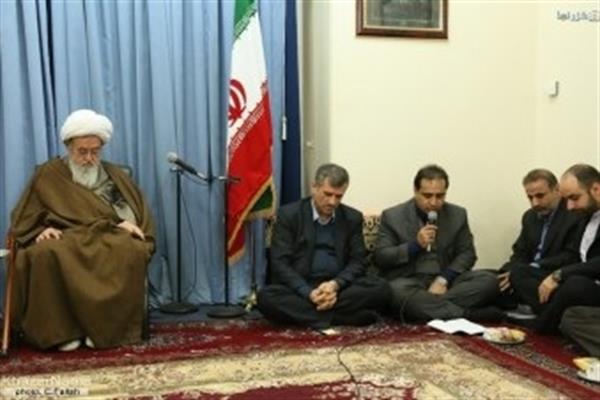 حضرت آیت الله طبرسی: ابزارهای فناوری اطلاعات مستقیما  بر ذهن و فکر مردم تاثیر می گذارد