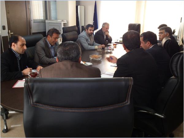 برگزاری جلسه با موضوع بررسی و رفع مشکلات دفاتر پیشخوان روستایی